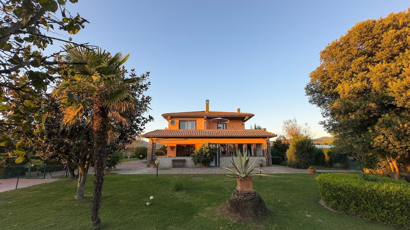Freistehendes Landhaus mit Pool, Castiglione della Pescaia