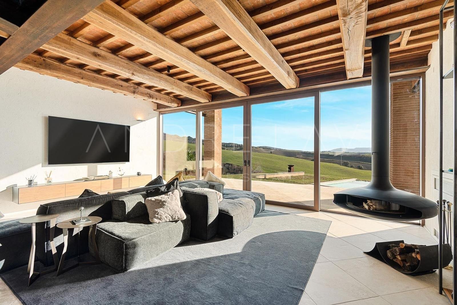 Designer-Villa mit Infinity-Pool
